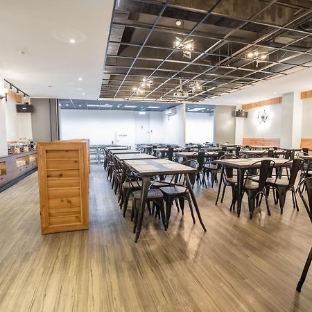 Traveller Inn Tiehua Cultural And Creative Hotel Taitung Экстерьер фото