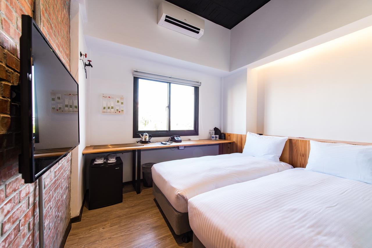 Traveller Inn Tiehua Cultural And Creative Hotel Taitung Экстерьер фото