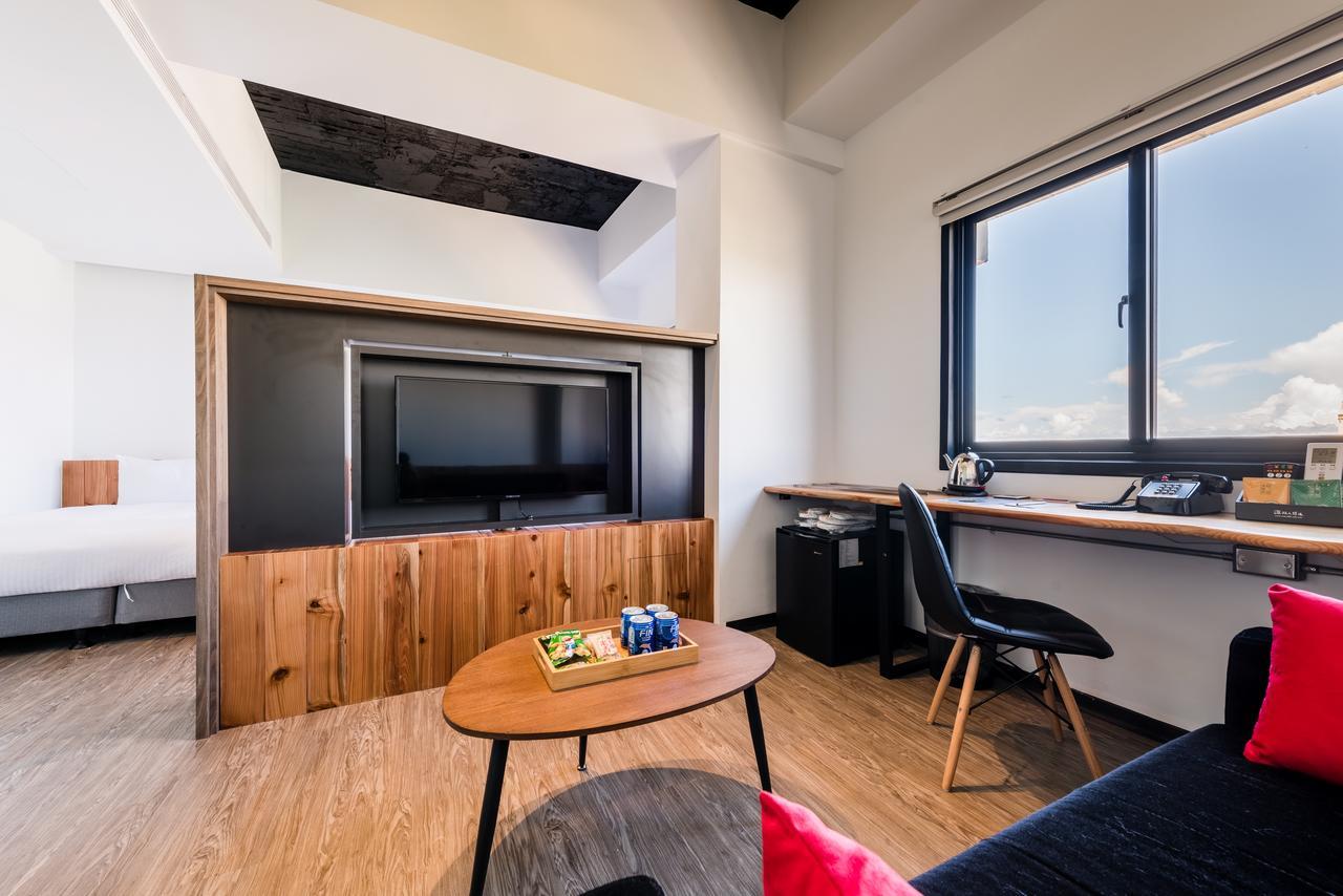 Traveller Inn Tiehua Cultural And Creative Hotel Taitung Экстерьер фото