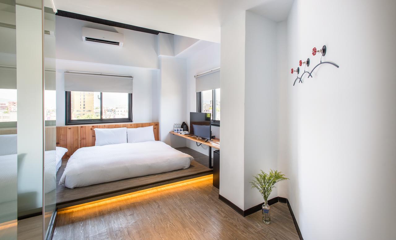 Traveller Inn Tiehua Cultural And Creative Hotel Taitung Экстерьер фото