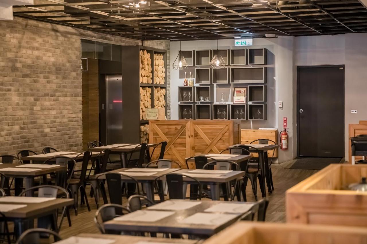 Traveller Inn Tiehua Cultural And Creative Hotel Taitung Экстерьер фото